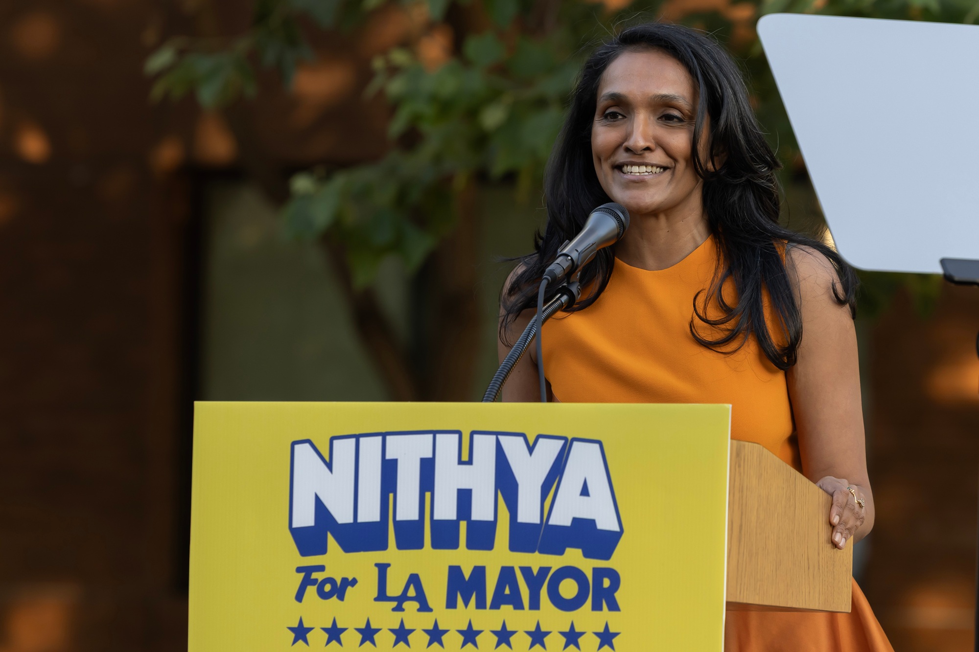 Debate on Los Angeles’ future leadership direction