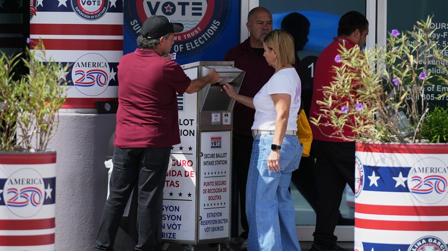 Democrats expand battleground map to new states Democrats expand battleground map to new states