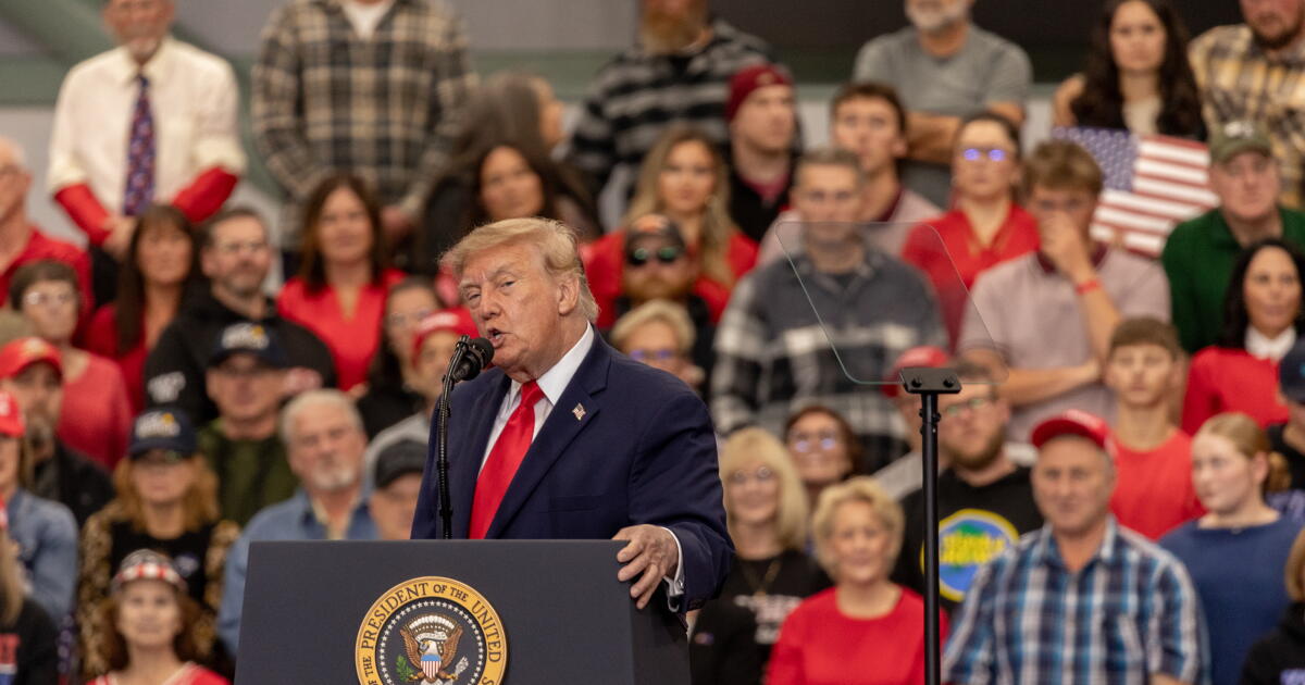 Trump seeks to influence voters before midterm elections